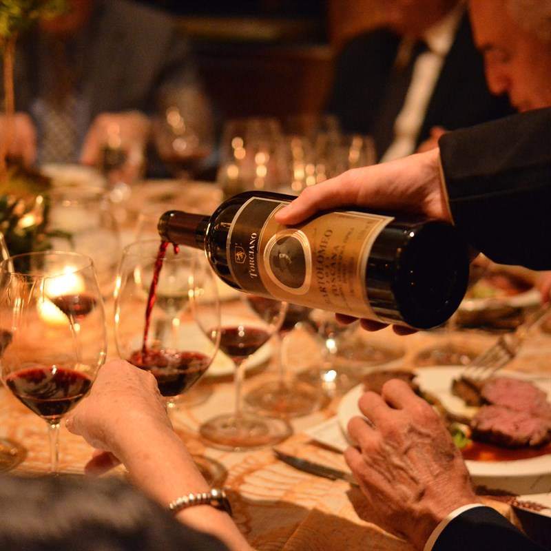 Torciano Hotel - Soggiorno in Toscana, passeggiata a cavallo e degustazione (x 1 persona) - Buono Regalo